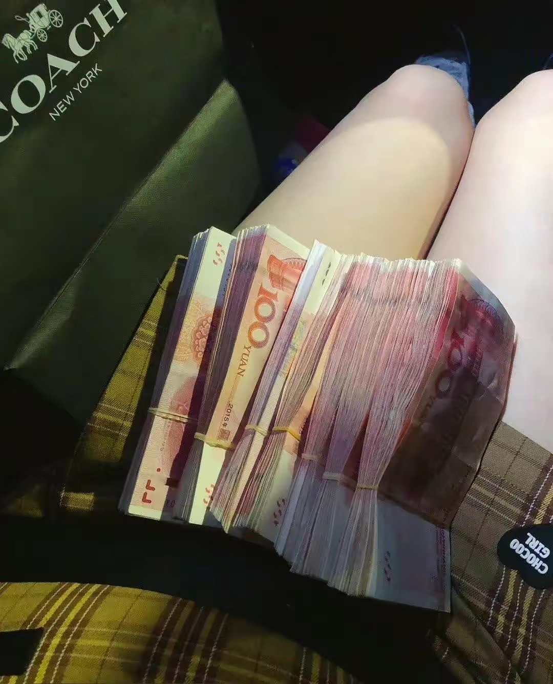 今天七位数开奖结果查询七位数开奖结果查询-第1张图片