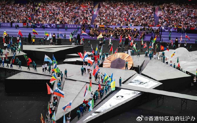 今晚香港开什么码今晚香港开什么码？揭秘今晚娱乐盛事-第2张图片