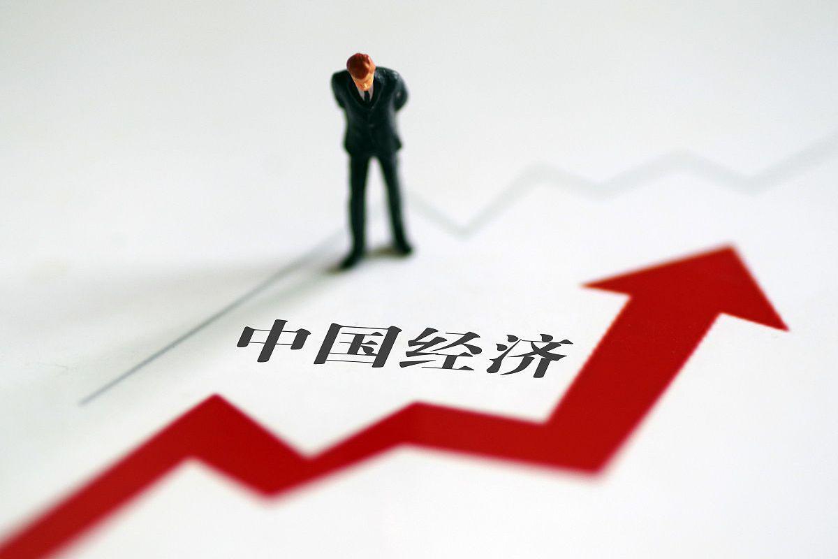 2024新澳免费资料三头，引领未来发展的新机遇