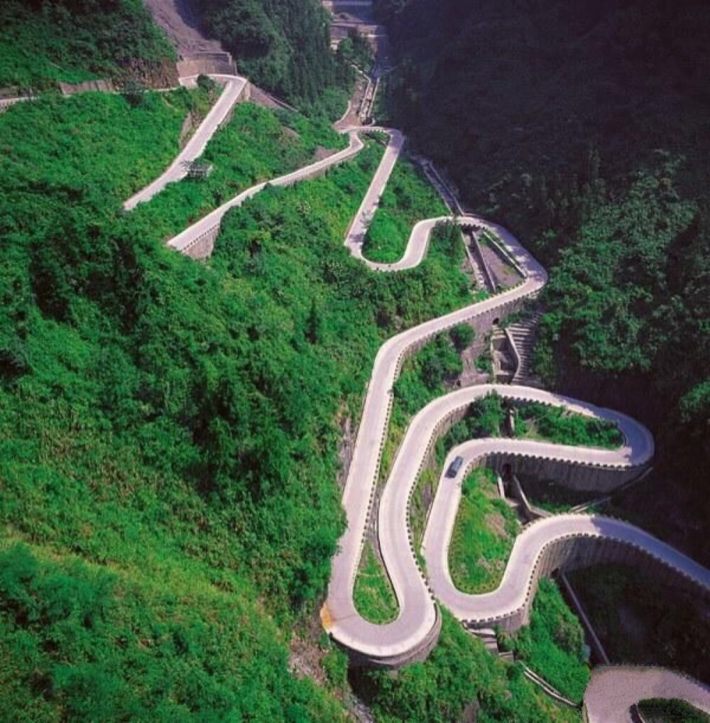 天门山盘山公路天门山盘山公路之旅-第2张图片