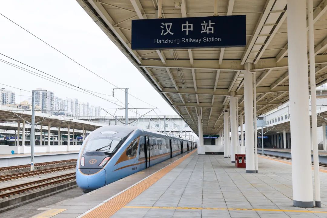 动车D2809动车D2809，便捷出行的新篇章-第3张图片