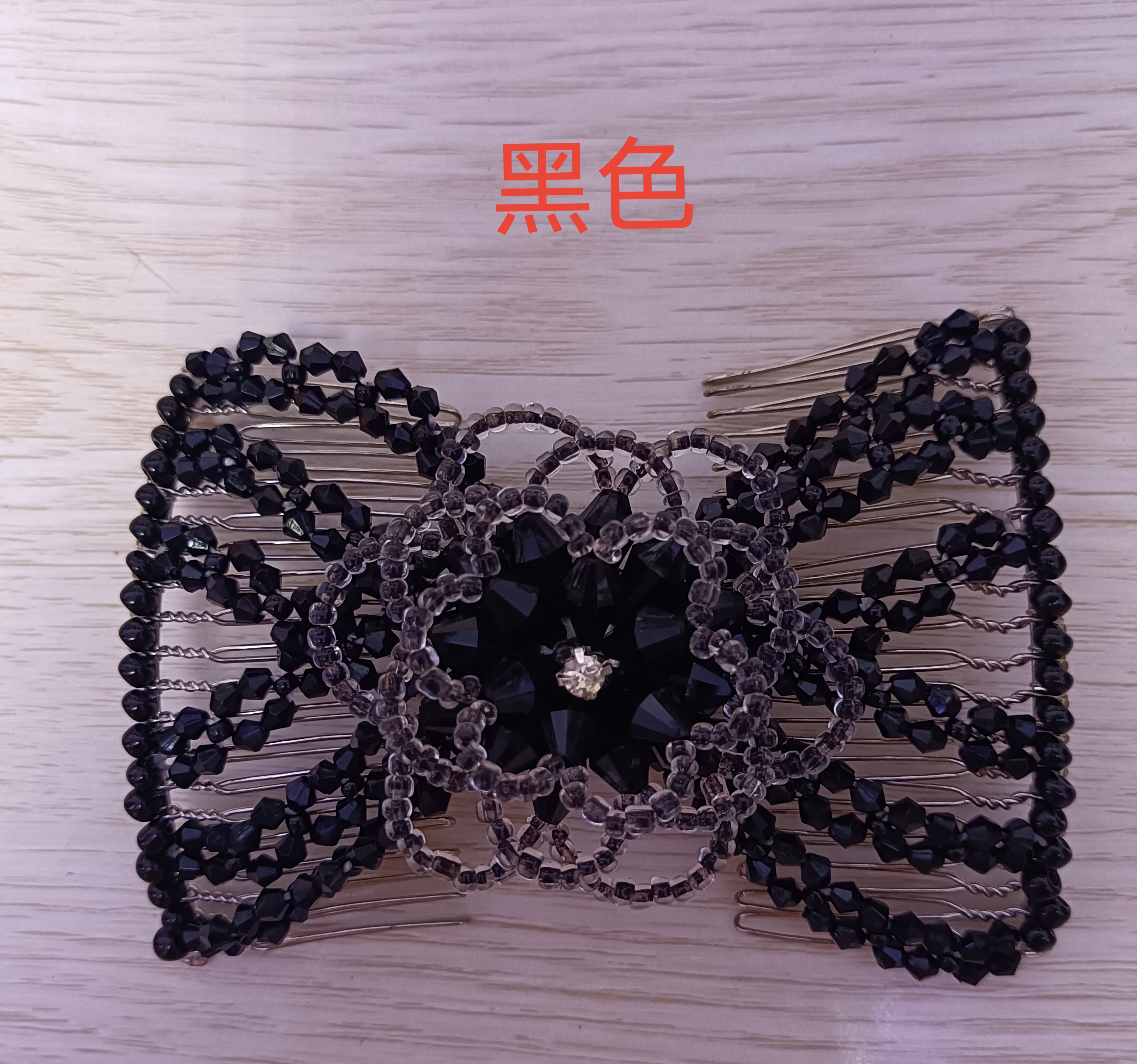 百变发夹，时尚与个性的完美结合