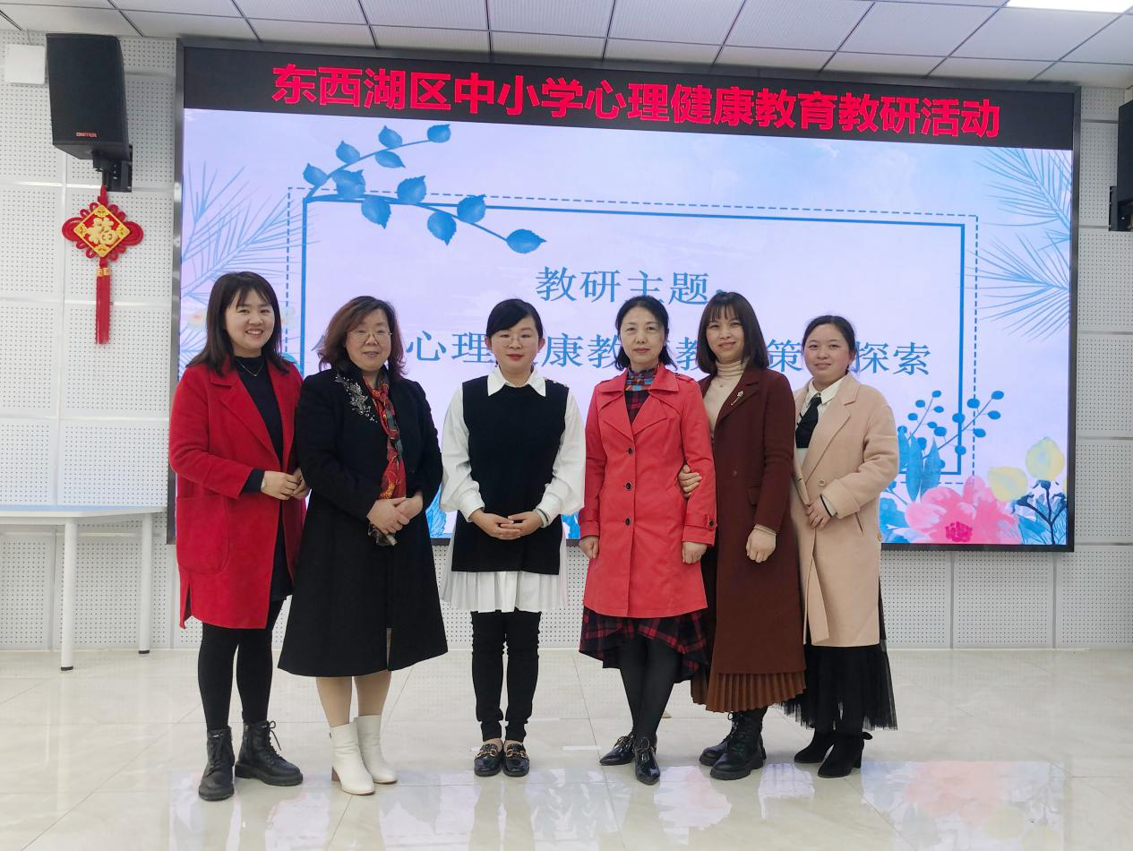 金锁匙俱乐部，心灵之锁，互助之桥
