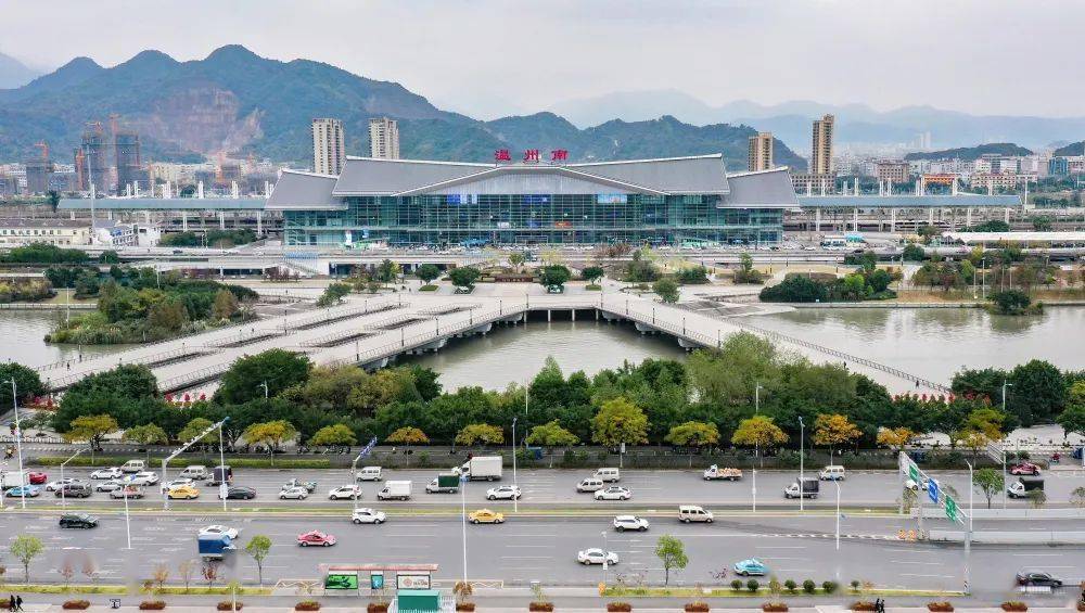 亳州长途汽车站，交通枢纽与城市门户-第1张图片
