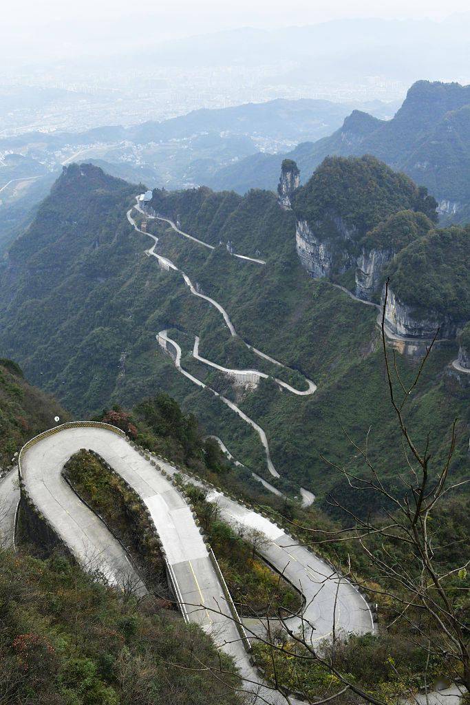 天门山盘山公路之旅-第3张图片