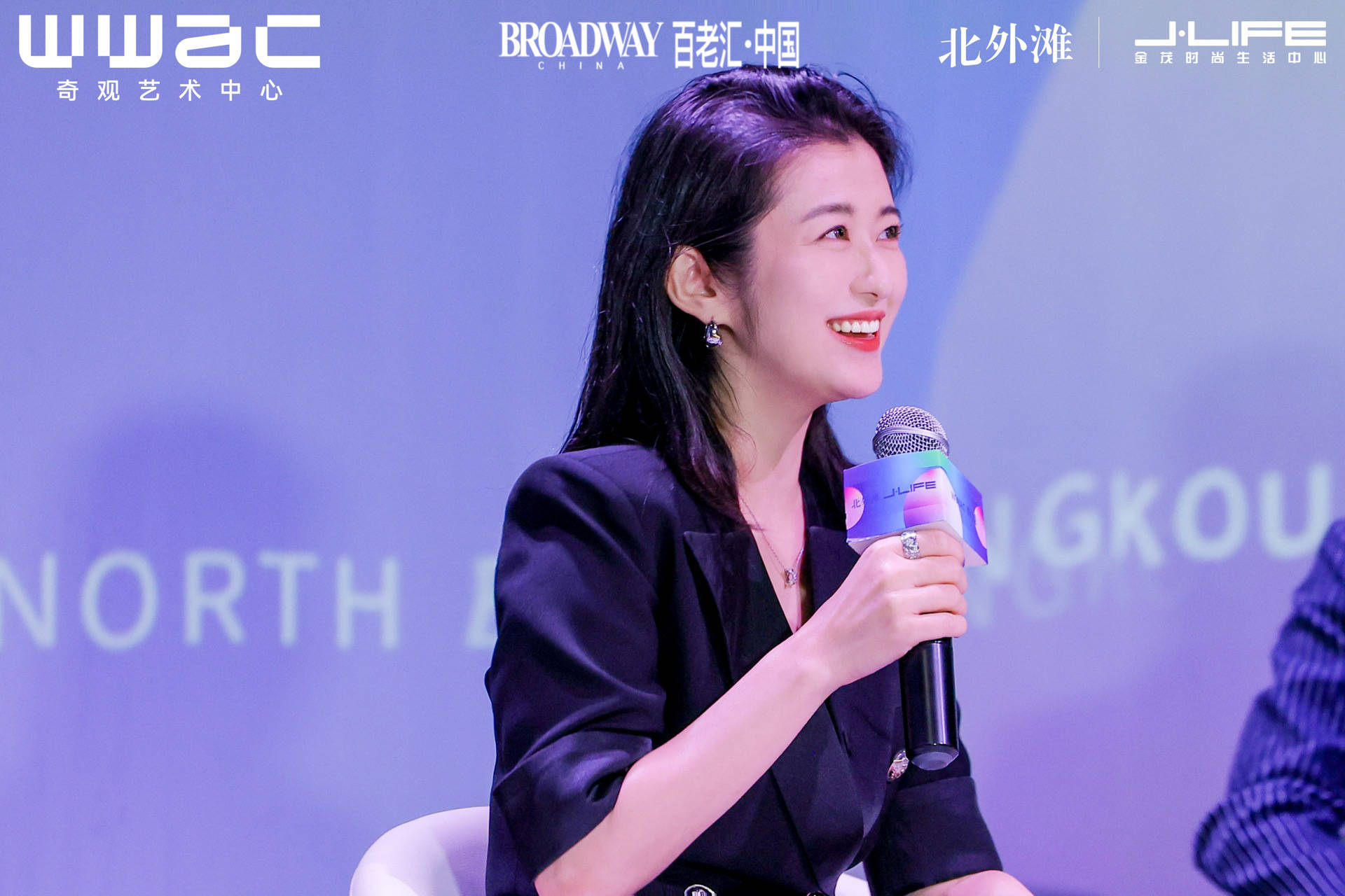 百老汇聊天室在几楼百老汇聊天室，文化交流的温馨角落
