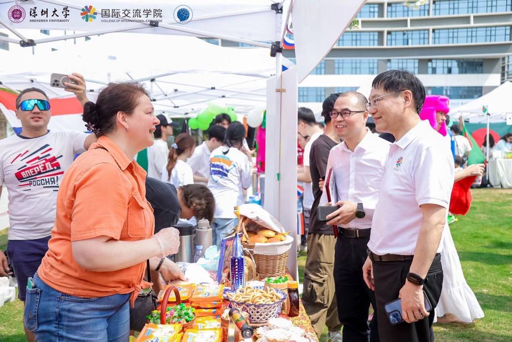 华人城论坛，多元文化交流的平台