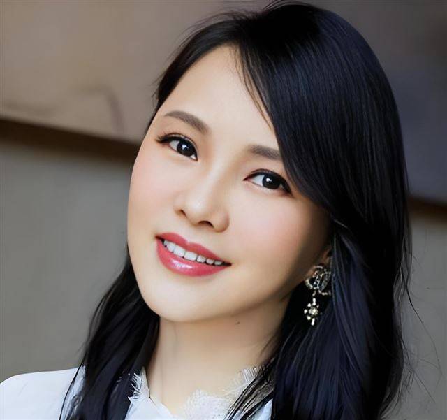 伊能静未经ps照伊能静未经PS照，真实之美-第2张图片