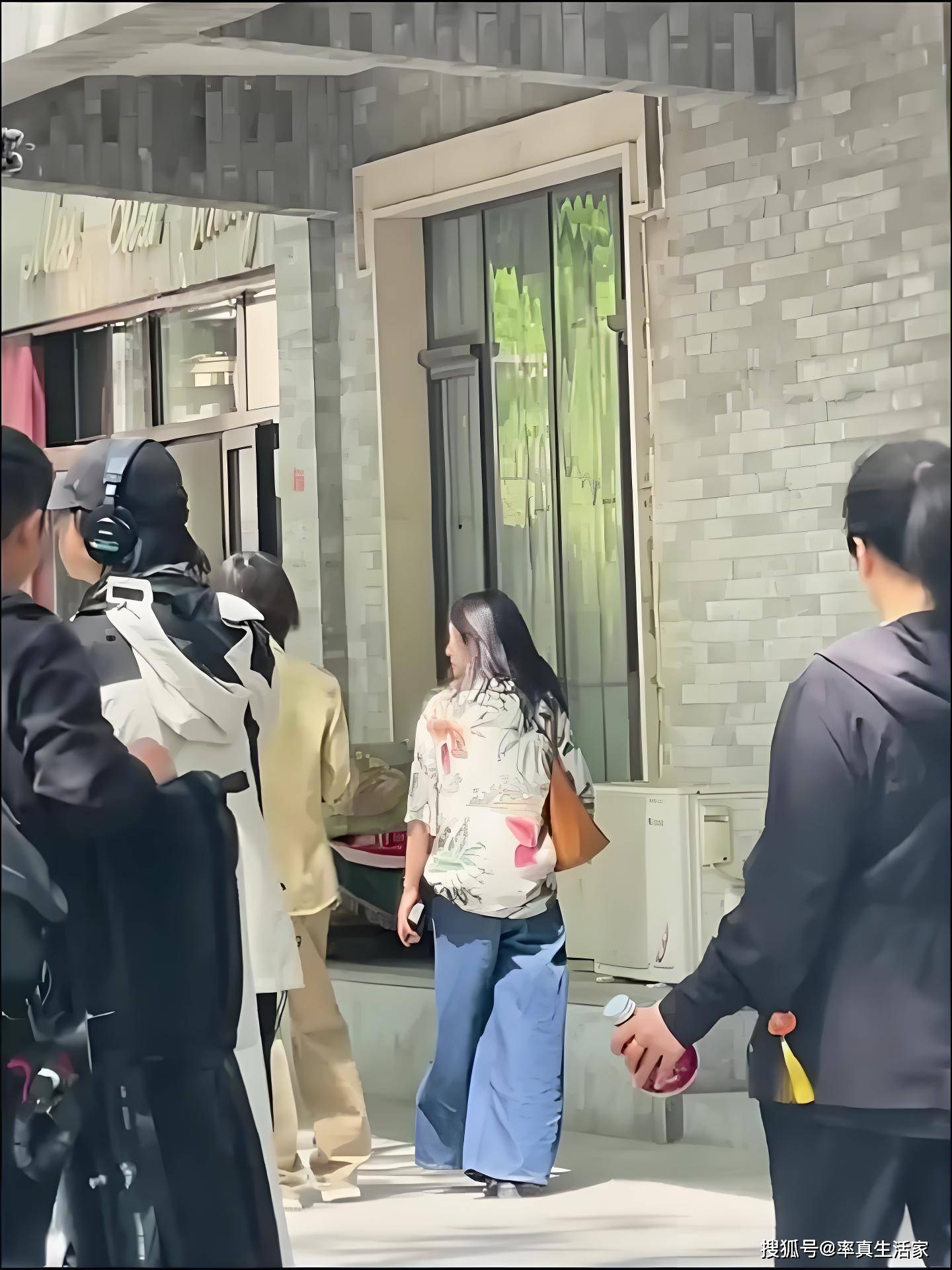 徐峥在耶鲁大学上课被偶遇徐峥在耶鲁大学偶遇记
