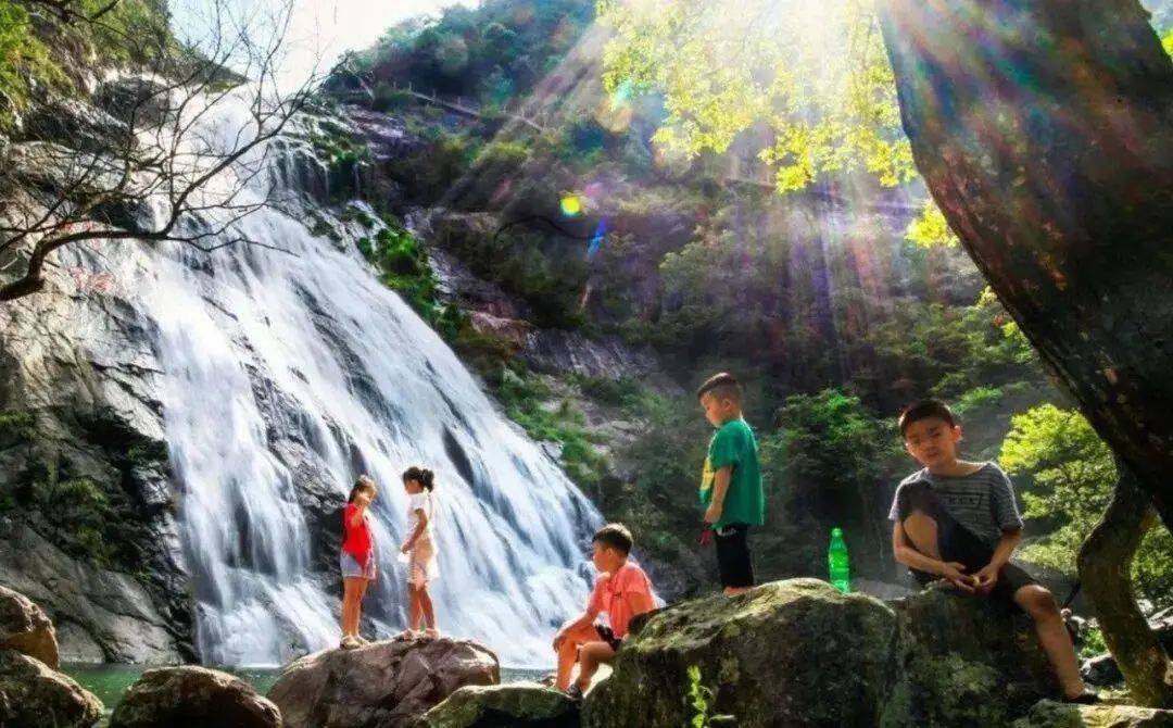 金华旅游团金华旅游团之旅，探索美丽山水间的魅力