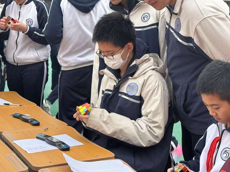探索166中学的魅力与成就