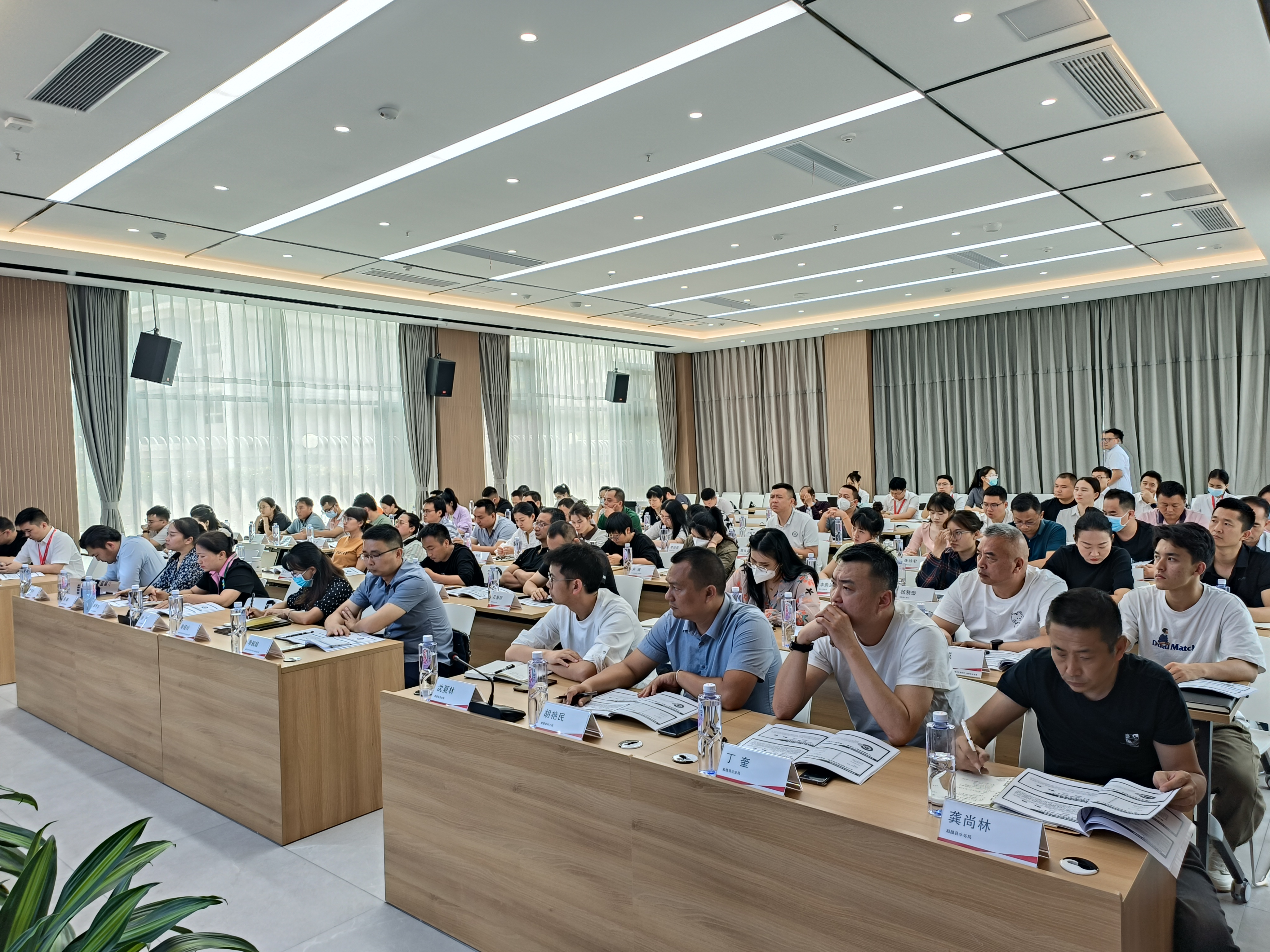 中华精英联盟，引领时代精英的力量