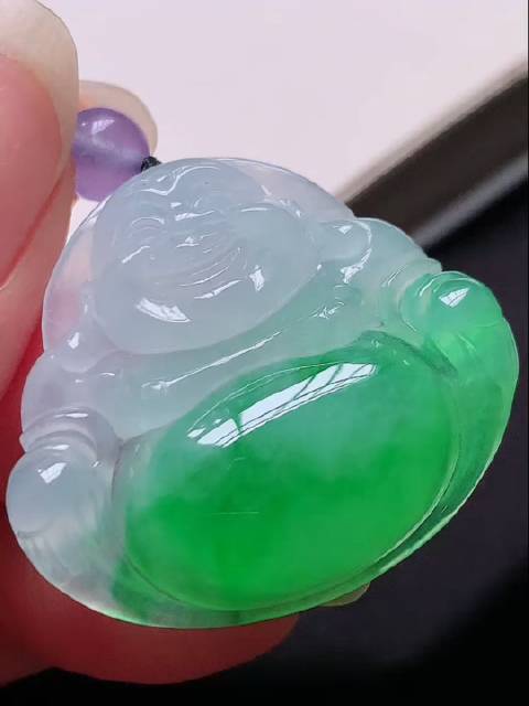 白底青翡翠什么档次白底青翡翠，自然之美与独特之韵-第3张图片