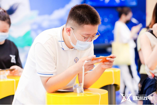 辰龙游戏，沉浸式游戏体验的魔法世界-第3张图片